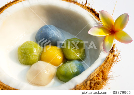 Coconut dumplings in sweet coconut Milk 88879965