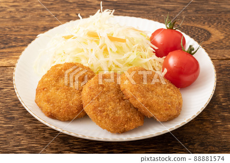 Menchi-katsu of soy meat 88881574
