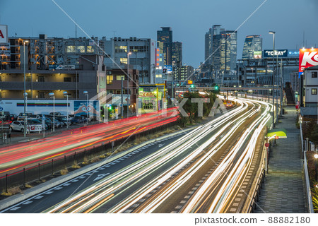 《愛知縣》名古屋街景,西區國道22號夜景 《愛知縣》名古屋街景,西區國道22號夜景 88882180