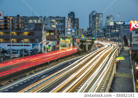《愛知縣》名古屋街景,西區國道22號夜景 《愛知縣》名古屋街景,西區國道22號夜景 88882181