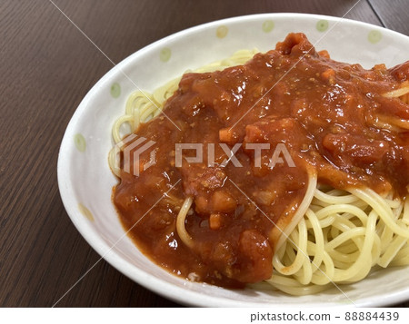 Meat sauce spaghetti to eat at home Meat sauce spaghetti to eat at home 88884439