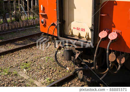 Isumi Railway's Kiha 52 and Kiha 28 express trains 88885371