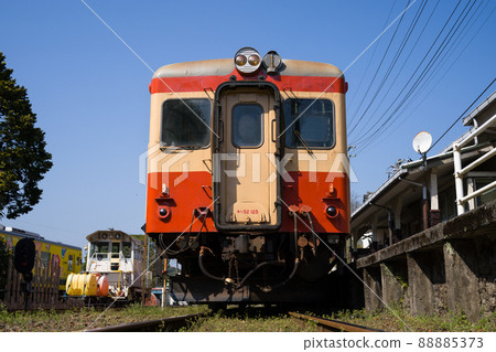 Isumi 鐵路的 Kiha 52 和 Kiha 28 特快列車 88885373