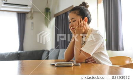 家庭主婦 88893952