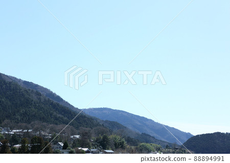 Mt. Hiei seen from the approach to Jakoin 88894991
