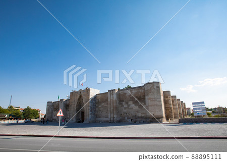 Konya Sultanhan Konya Sultanhan 88895111