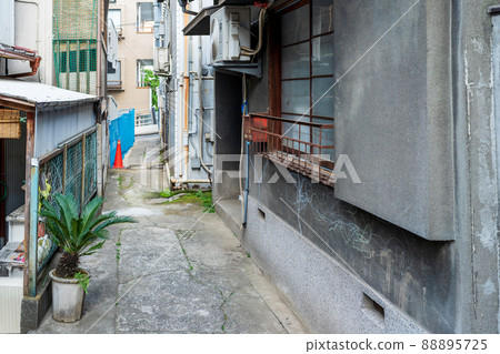“東京”神樂坂,後巷風景 “東京”神樂坂,後巷風景 88895725