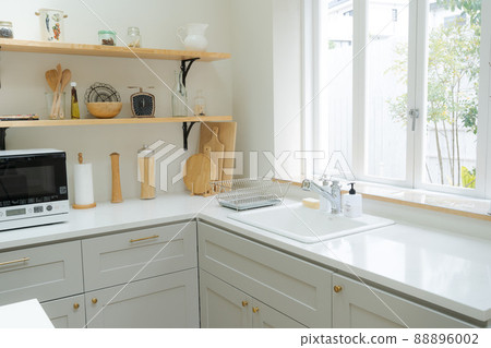 Fashionable kitchen window 88896002