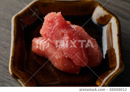 日本食物形象鱈魚子米飯配米飯 88898012