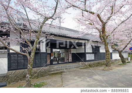 熱門觀光景點 福岡縣朝倉市城下町秋月美術館 熱門觀光景點 福岡縣朝倉市城下町秋月美術館 88899881