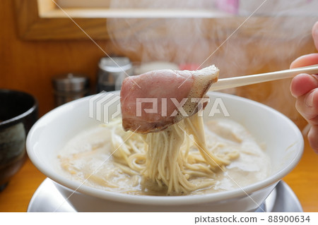 Creamy rich niboshi ramen char siu (Aomori prefecture) Creamy rich niboshi ramen char siu (Aomori prefecture) 88900634