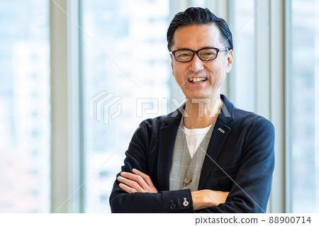 Businessman middle man shooting cooperation: ＋ SHIFT NOGIZAKA 88900714