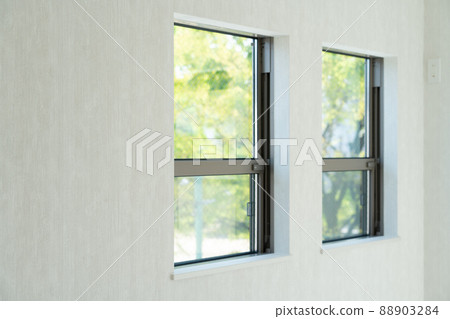 Newly built sash window 88903284