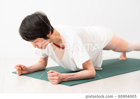 Image of a woman doing yoga Image of a woman doing yoga 88904005