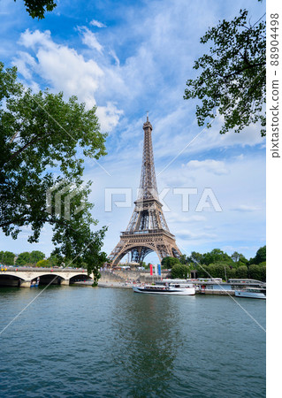 eiffel tour and Paris cityscape eiffel tour and Paris cityscape 88904498