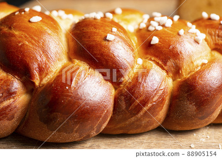 Challah bread with hail sugar 88905154