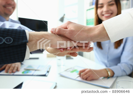 Businessmen discussing stipulation of profitable contract Businessmen discussing stipulation of profitable contract 88906646