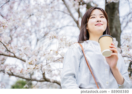 櫻花女肖像飲料 櫻花女肖像飲料 88908380
