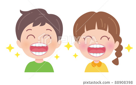 一個孩子笑著露出潔白的牙齒 一個孩子笑著露出潔白的牙齒 88908398