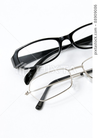Eyeglasses, lifestyle, eyeglasses, glasses, frames, daily necessities, glasses, lenses, eyesight, eyes Eyeglasses, lifestyle, eyeglasses, glasses, frames, daily necessities, glasses, lenses, eyesight, eyes 88909086