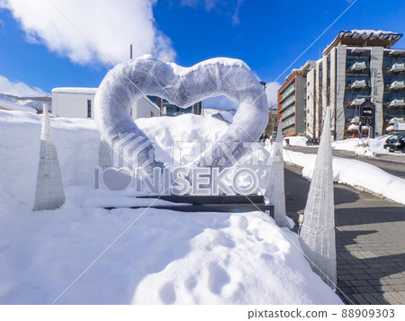 Monuments on the foothills of ski resorts (Hokkaido, Kutchan, Hirafuzaka) 88909303