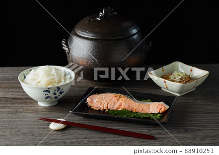 日本食品形象燒三文魚納豆 日本食品形象燒三文魚納豆 88910251