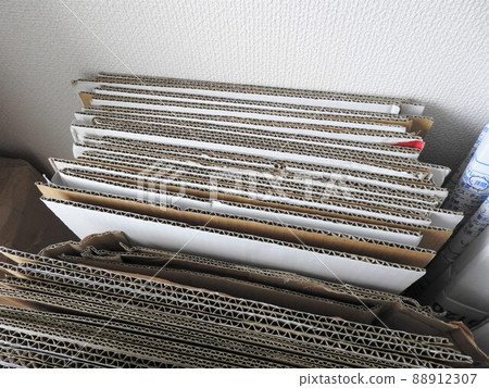 Collected corrugated cardboard, corrugated cardboard, paper products Collected corrugated cardboard, corrugated cardboard, paper products 88912307
