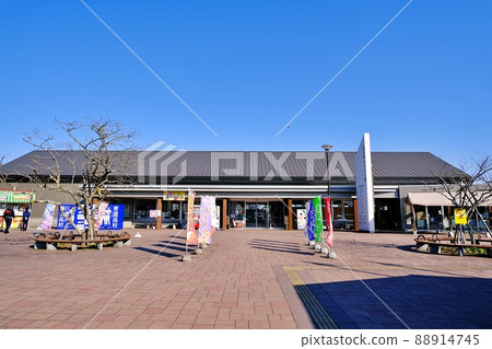 Road Station Lake Utonai (Tomakomai City, Hokkaido) 88914745