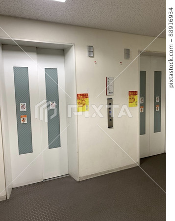 Elevator Elevator 88916934