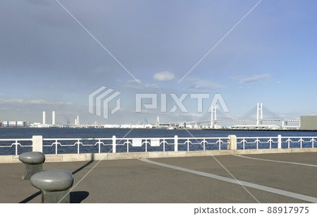 Yokohama Bay Bridge opened in 1989 (Heisei 1) Cable-stayed bridge with a length of 8 60 m Observatory Skywalk 88917975