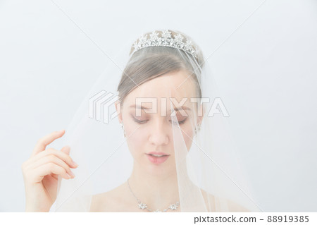 蒙面新娘美女射外國女人 88919385