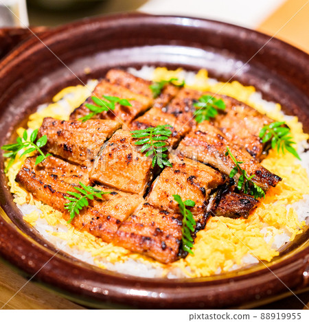 鰻魚飯煲[日本料理的形象] 88919955