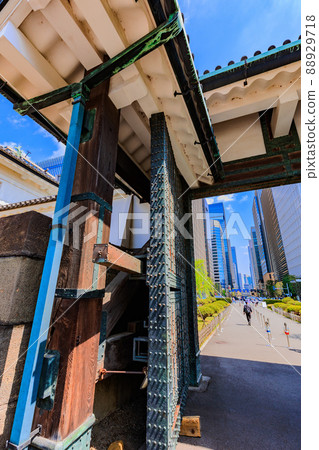 Ote-mon Ote-Koryo-mon in the East Gardens of the Imperial Palace, Chiyoda-ku, Tokyo 88929718