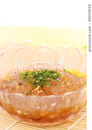 Tokoroten Shinta，一種由天草的瓊脂成分製成的食物，產自西伊豆 88930038