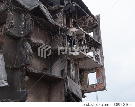 Destroyed buildings after the bombing, close-up. 88930163