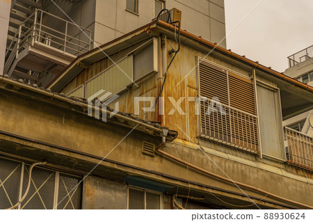 城市重建區的一棟舊私人住宅 城市重建區的一棟舊私人住宅 88930624