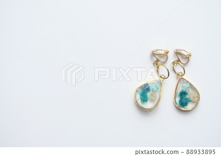 手工樹脂配飾耳環 88933895