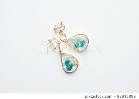 手工樹脂配飾耳環 88933899