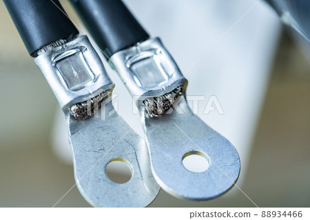 Wires connected to the machine Wires connected to the machine 88934466