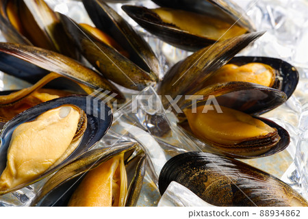 Shellfish dish. Seafood dishes. Mussels in sauce. 88934862