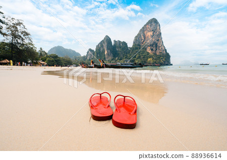 Railay Beach,beach and rocky mountain scenery in summer 88936614