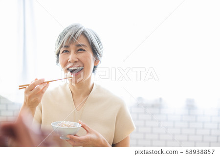 Women who eat Women who eat 88938857