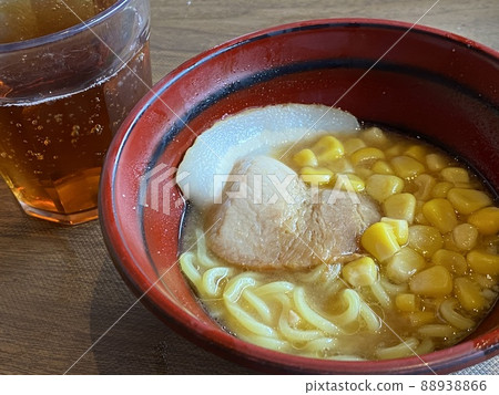 玉米味噌拉麵 玉米味噌拉麵 88938866