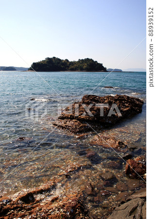 天草海灘“平靜的海灘” 白色的沙灘和美麗的大海 天草海灘“平靜的海灘” 白色的沙灘和美麗的大海 88939152