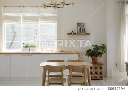 White kitchen 88939294