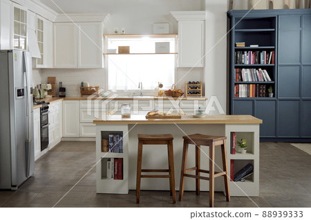 White kitchen White kitchen 88939333