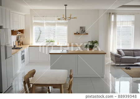 White kitchen 88939348