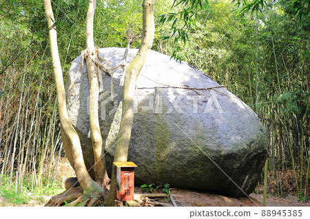 Kamiishi in Itoshima City, Fukuoka Prefecture, which is said to be a model of the Devil's Blade Kamiishi in Itoshima City, Fukuoka Prefecture, which is said to be a model of the Devil's Blade 88945385