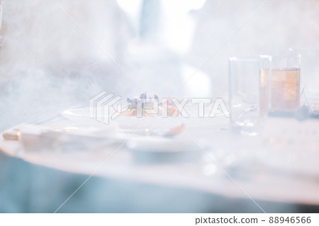 Directing food with smoke Directing food with smoke 88946566