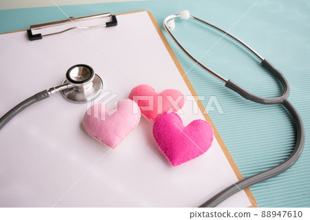 醫學影像、心臟、背景波紋板、特寫 醫學影像、心臟、背景波紋板、特寫 88947610